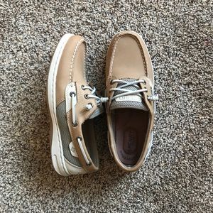 Brand new women’s sperrys size 7.5 SOLD